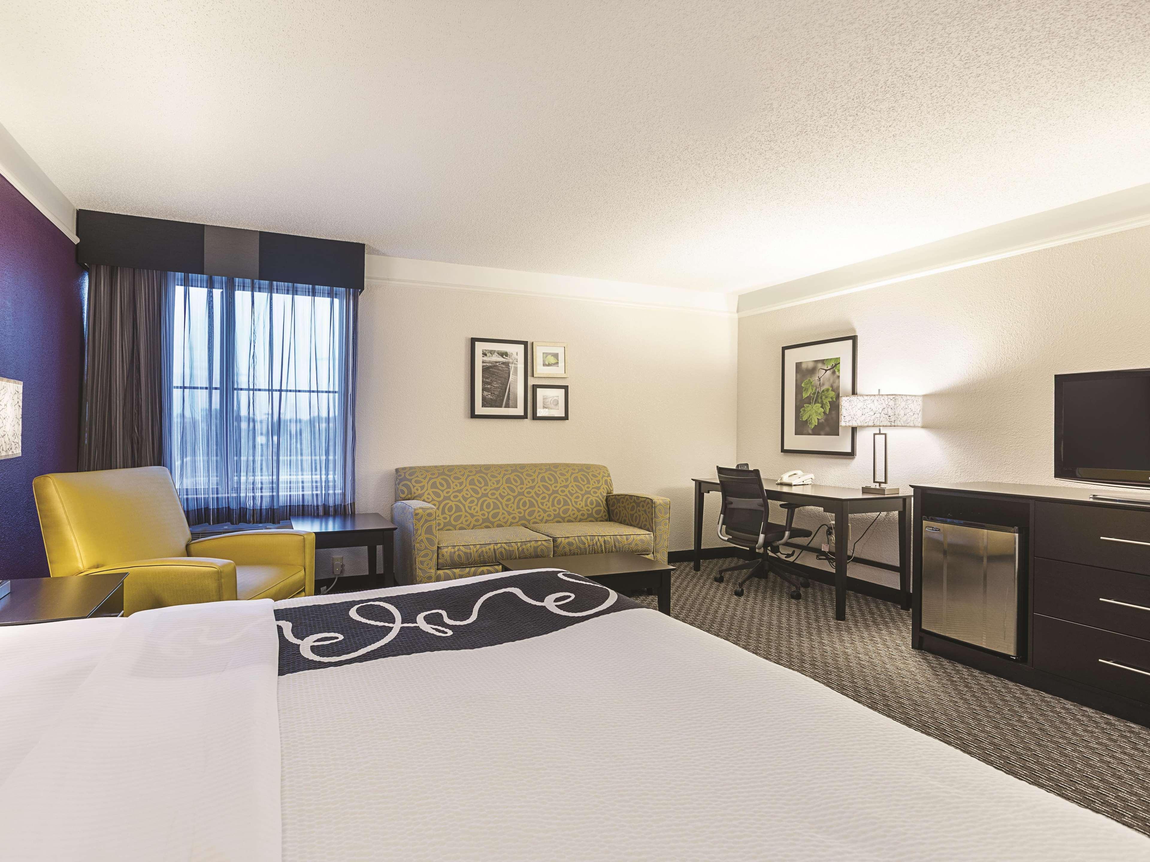 La Quinta By Wyndham At Sw 6th St 3*