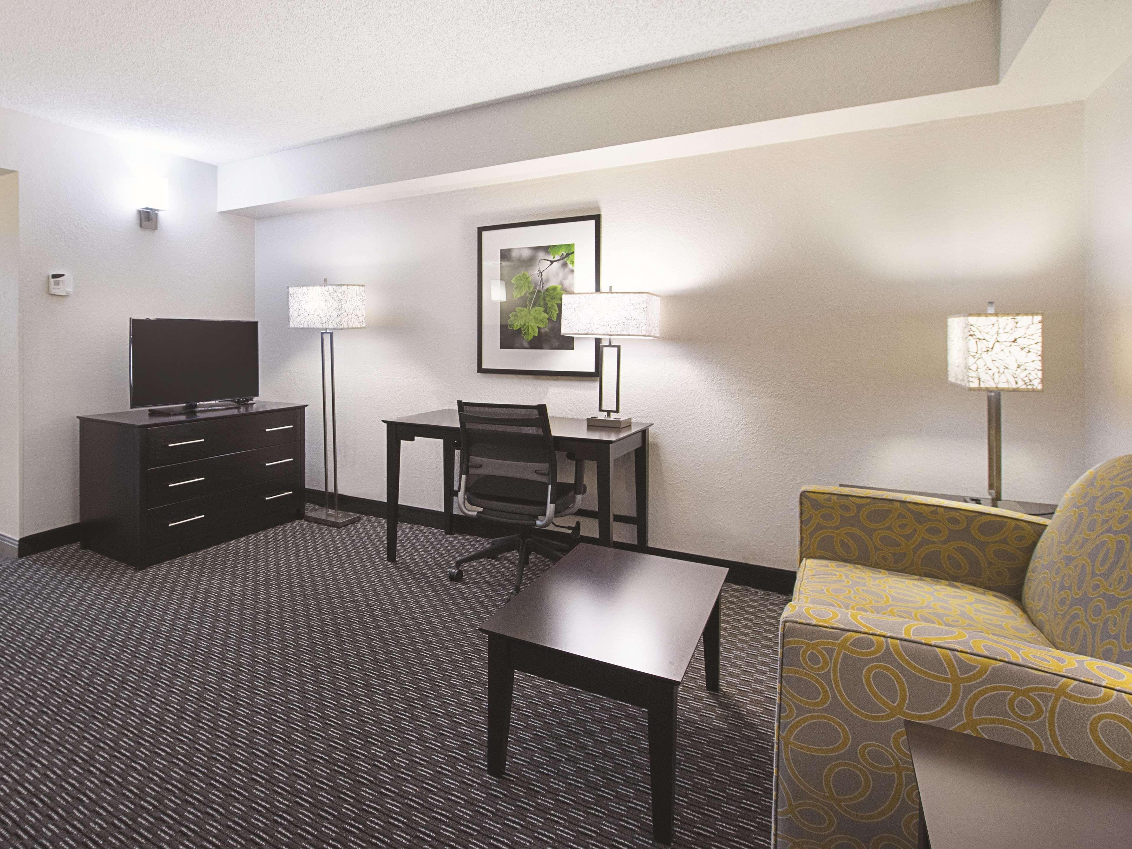 Hotel La Quinta By Wyndham At Sw 6th St