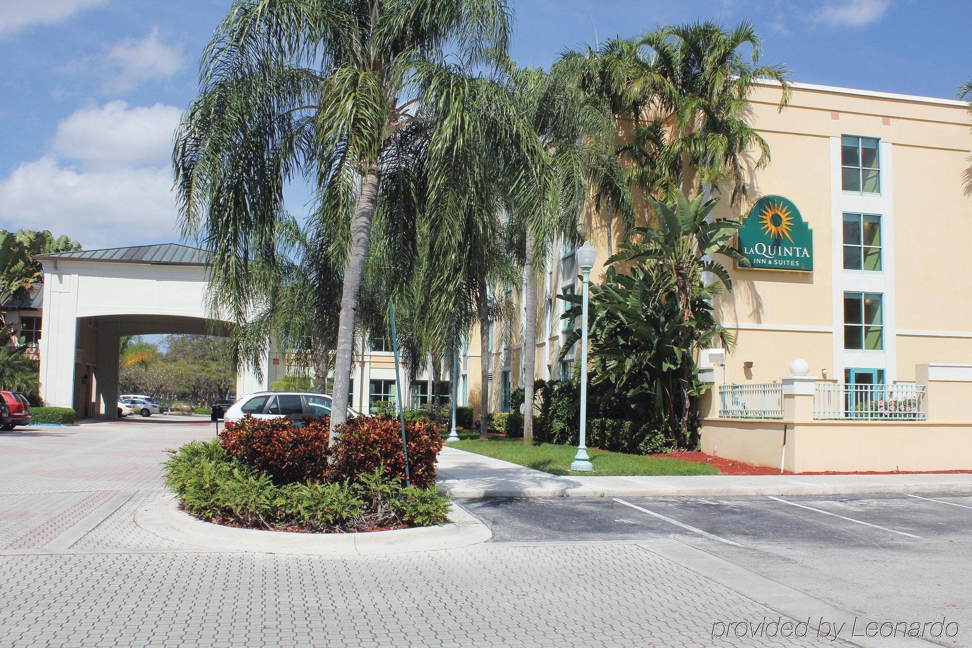 Hotel La Quinta By Wyndham At Sw 6th St 3*