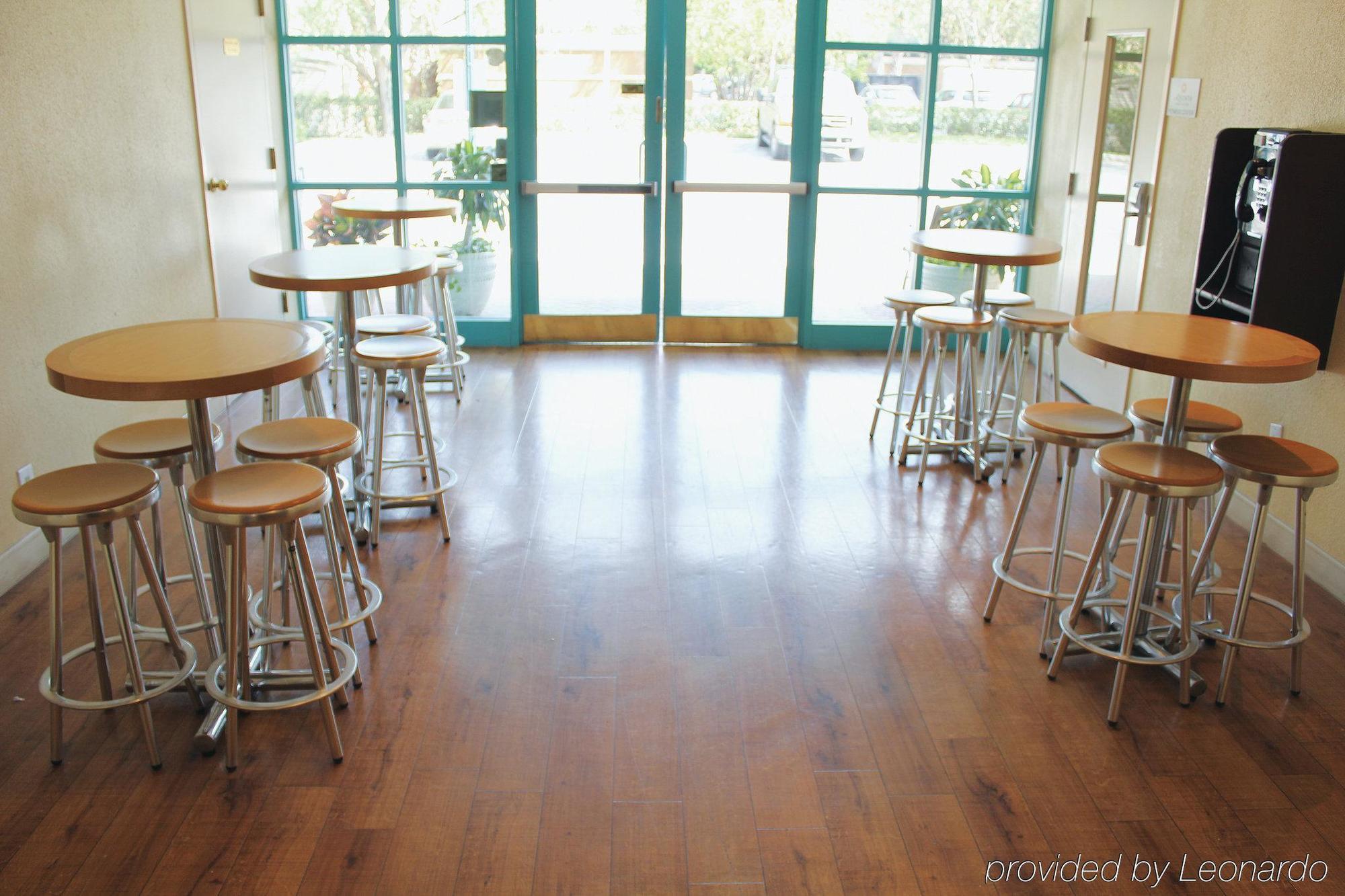La Quinta By Wyndham At Sw 6th St Hotel 3*