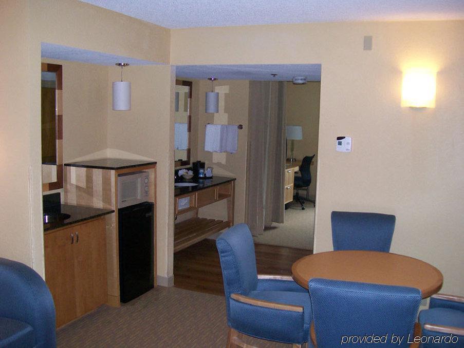 La Quinta By Wyndham At Sw 6th St Hotel 3*